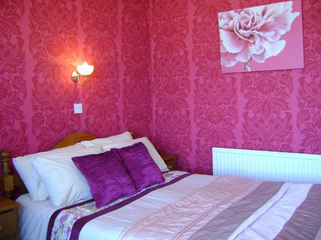 The Wharncliffe Hotel Scarborough Room photo